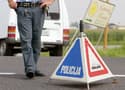 Mladoletnik trčil v policista, policist se je zaletel v drevo