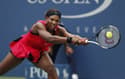 (FOTO) Serena Williams pozirala v rožnati obleki, oboževalci navdušeni: "Izgledaš kot Barbie"