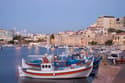 Zakaj se turisti letos izogibajo enemu najbolj priljubljenih grških otokov?