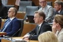 Golob o Janši: "Odkrito je grozil prisotnim, vključno z mano, da me bo poslal na Dob"