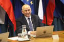 (POGLED) Kolumna Darinke Pavlič Kamien: 20 minut, da smo izvedeli, kaj je za novo vlado najbolj nujno državno opravilo