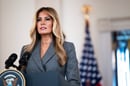 (FOTO) Nepričakovano sporočilo Melanie Trump: Prvič spregovorila o zloglasnem Jeffreyju Epsteinu. Kaj je povedala?