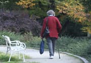 Z gibanjem lahko upočasnimo napredovanje Parkinsonove bolezni: "Najbolj priljubljeni so namizni tenis, tai chi in boks"