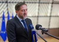 Pred državo tretja izdaja ljudskih obveznic