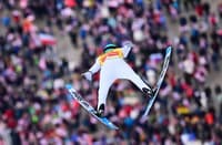 Kaj šele bo, ko na sceno prileti Domen Prevc?! Že predskakalci na testu serijsko leteli krepko čez 200 metrov