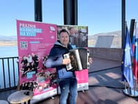 (FOTO in VIDEO) Robert Goter znova napada rekord – maja v lov tudi na svetovni rekord v skupinskem igranju na harmoniko