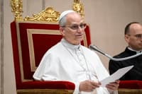 Papež Leon XIV. se seli v Apostolsko palačo