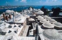 Zakaj je mogočen in najbolj znan sultan dal zadaviti svojega najboljšega prijatelja?