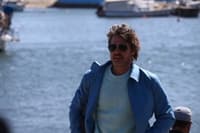 (FOTO) Je to res on? Brad Pitt z novo, precej neurejeno podobo pritegnil številne poglede