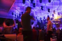 Panika na Donavi: Močan veter odtrgal splav, prekinili koncert in evakuirali 300 ljudi