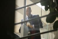 Predvolilne manipulacije: So zloglasni izraelski agenti obiskali Janšo na sedežu SDS?