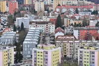 Slovenija med hišami in stanovanji: Kje živimo raje v primerjavi z Evropo