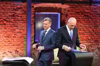 (VEČEROVA POROTA) Soočenje na Pop TV: Golob nokavtiral Janšo, Urška pa Tino brez boja