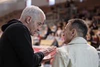 (FOTO) Obsežna preiskava NPU pod črto: Med petimi osumljenimi tudi Arsenovič in Barada. Kaj so odnesli kriminalisti?