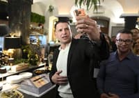 (REKLI SO) Mladi ne obračajo hrbta vrednotam zato, ker bi jih zavračali. Na levi jim jih nihče ne zna več prodati