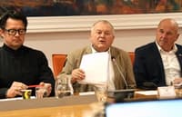 (FOTO) Mariborski mestni svet: Svetniki želeli razpravo o preiskavi Arsenoviča, a je župan točko umaknil