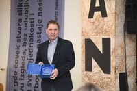 Politični pritisk? Novo vodstvo N1 Srbija razrešilo dosedanjega direktorja