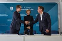 Soustanoviteljice podpisale krovno pogodbo zavoda za sodobni ples