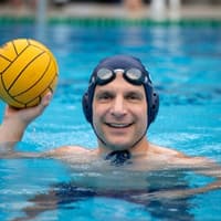 (POGLED) To je resnica slovenske politike: Vaterpolist vodi državni zbor