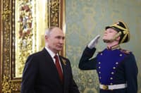 (GLOBALNA ARENA) Kolumna Nine Hruščove: Vstopi Stalin