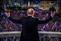(ČASTNIK) Janša z dvigom roke dovolil začetek ogrevalnih vaj, spregovorili so Mahnič, Logar, Kokotova, Pirkovič ...