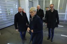 Logar kot eden od največjih poražencev volitev stiska Goloba v kot