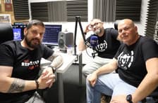 (VIDEO) Četrt stoletja radijske satire: Ekipa Totega reporterja Milana, ki Mariboru ne prizanaša z resnico