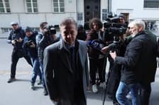 Odločilni dnevi za Goloba: "Koalicijskim partnerjem lahko ponudi boljše pogoje kot Janša, toda …"