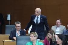 Upor še pred nastankom vlade: Sindikati, civilna družba in opozicija družno proti nastajajoči Janševi koaliciji