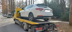 Spektakel z maseratijem v Mariboru se je za Roka Snežiča in njegovo bivšo ženo končal drugače, kot je pričakoval Furs