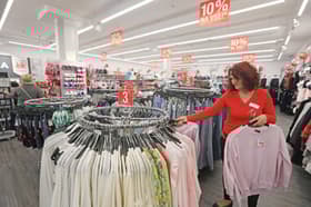 Znana trgovska veriga zapira vrata stotinam poslovalnic, to čaka zaposlene