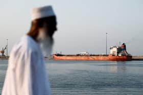 Zaradi krize na Bližnjem vzhodu se ne draži samo nafta: Cene te ključne surovine letijo v nebo