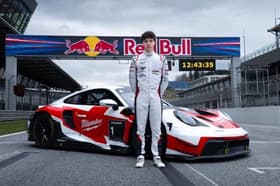 (FOTO) Slovenec tik pred vrati formule ena: Max Verstappen in Valentino Rossi že dobivata novega konkurenta ...