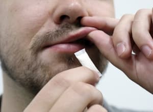 (ZDRAVJE) Če ste na družbenih omrežjih, ste morda opazili najnovejši wellness trik - nikotin