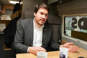 Dekan FDV je govoril o mladih volivcih, ki jih desnica instrumentalizira ... Podmladek SDS ga poziva k odstopu