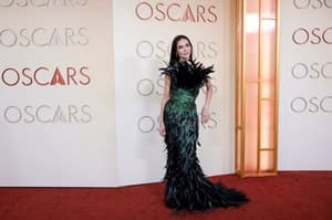 (FOTO) Poglejte, kdo je letos na podelitvi oskarjev razočaral s svojim izgledom