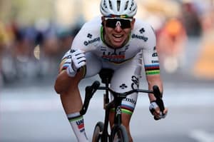 Pogačar do četrtega spomenika po veliki zmagi v Sanremu