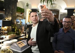 (REKLI SO) Mladi ne obračajo hrbta vrednotam zato, ker bi jih zavračali. Na levi jim jih nihče ne zna več prodati