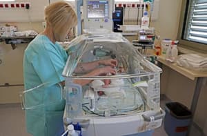 Bitka za sekunde in življenja: Zakaj mariborske ekipe ne vozijo (več) kritično bolnih otrok?