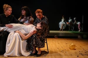 Teden slovenske drame se začne s Tekstom telesa