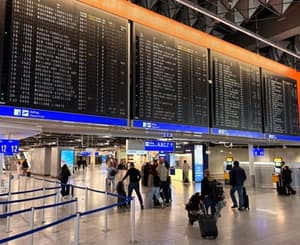 (TEMA) Razmere so negotove, a Slovenci veliko potujejo: Zna se zgoditi, da se bo ponovil scenarij iz obdobja pandemije