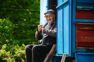 Najstarejši čebelar v Pomurju: Čebelam je zvest že 85 let