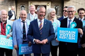 Po volitvah v Veliki Britaniji: Farage razbil dvostrankarsko tradicijo