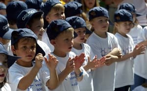 Na Ravnah bodo podjetniki s teniškimi loparji zbirali denar za počitnice otrok