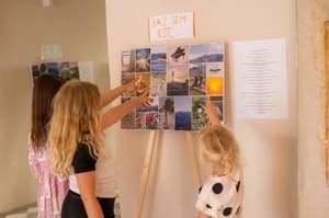Fotografska razstava Svet v naših očeh o odnosih med otroki in starši