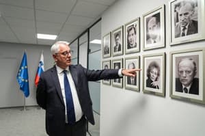 (ANALIZA) Socialni demokrati so že bili v opoziciji, a ne pogosto: Bodo spet menjali predsednika ali Han ostaja?