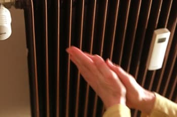 Radiatorji v Mariboru se ohlajajo, konec ogrevalne sezone prinaša tudi nove cene