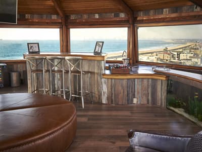 Vas mika življenje v 27 metrov visokem vodnem stolpu? Višine vas ne sme biti strah