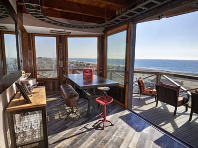 Vas mika življenje v 27 metrov visokem vodnem stolpu? Višine vas ne sme biti strah