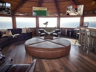 Vas mika življenje v 27 metrov visokem vodnem stolpu? Višine vas ne sme biti strah